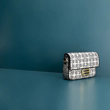 Diagonal Handbag in Summer Leather Cowhide