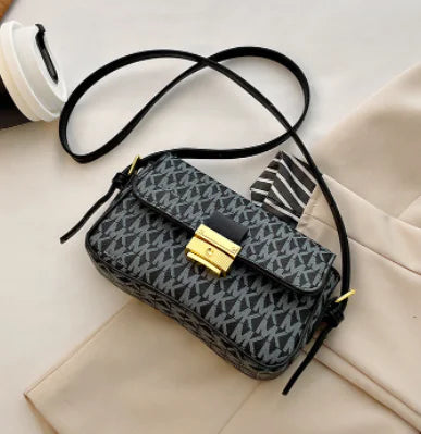 Diagonal Handbag in Summer Leather Cowhide