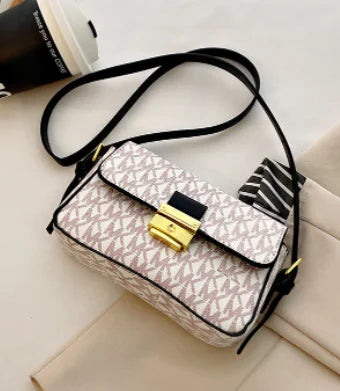 Diagonal Handbag in Summer Leather Cowhide