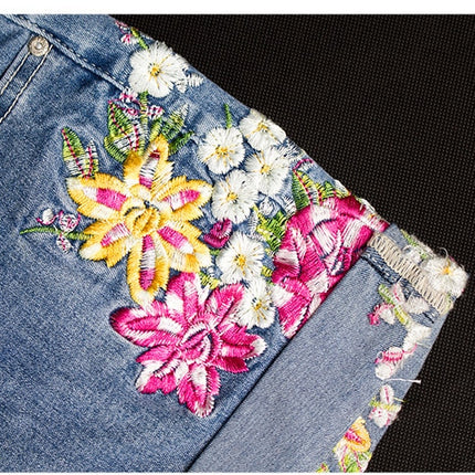 Flower Embroidery Denim Shorts